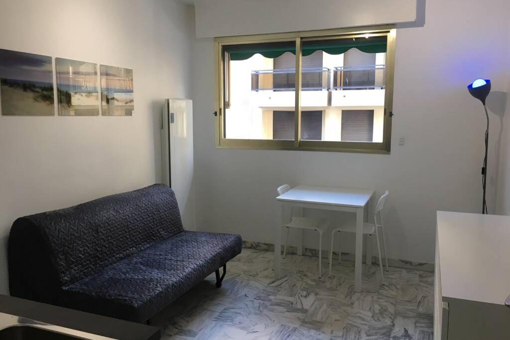 Studio Meuble Proche Plages Et Vieille Ville أنتيب المظهر الخارجي الصورة